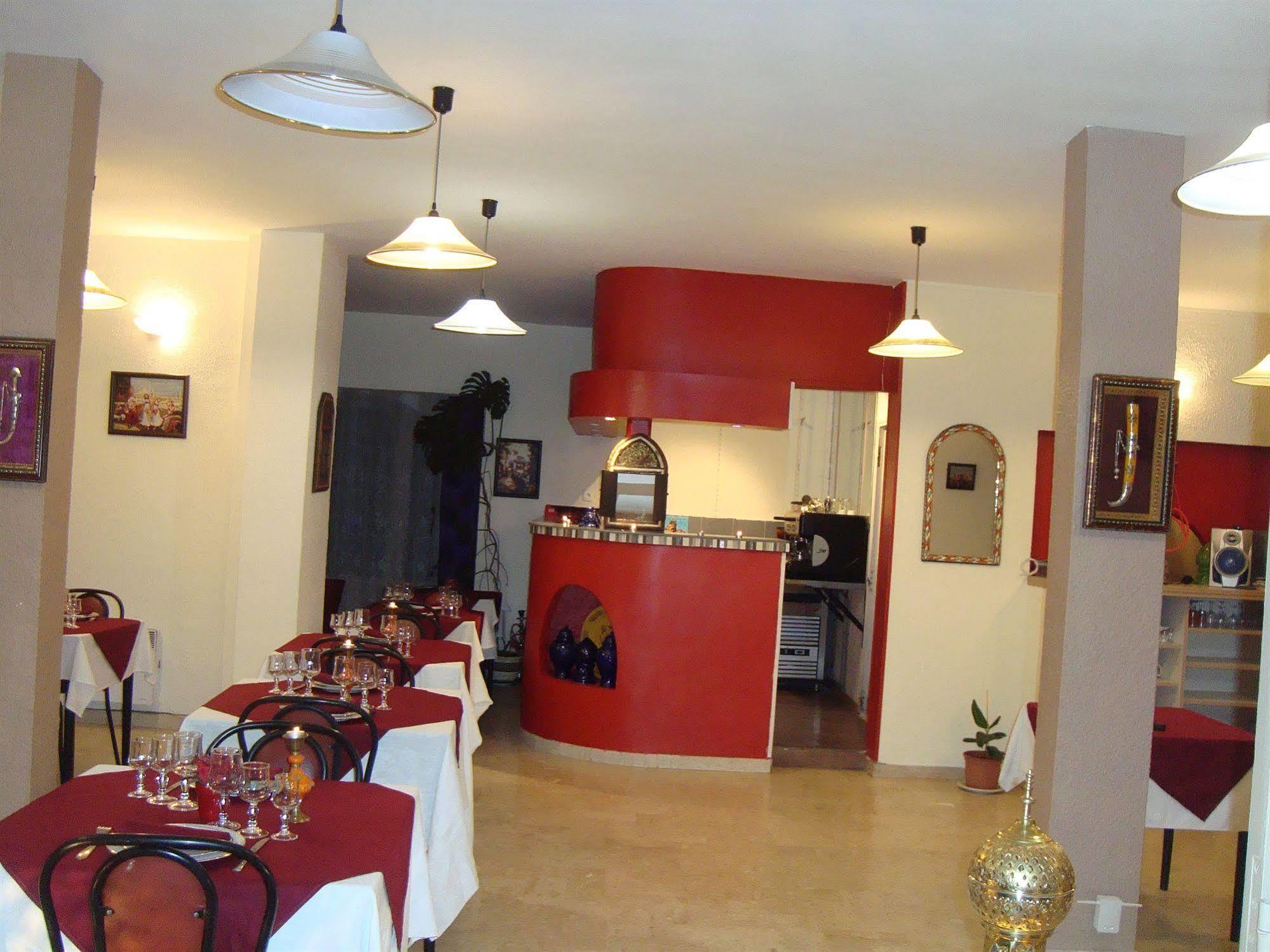 Hotel de la Poste Peymeinade Buitenkant foto