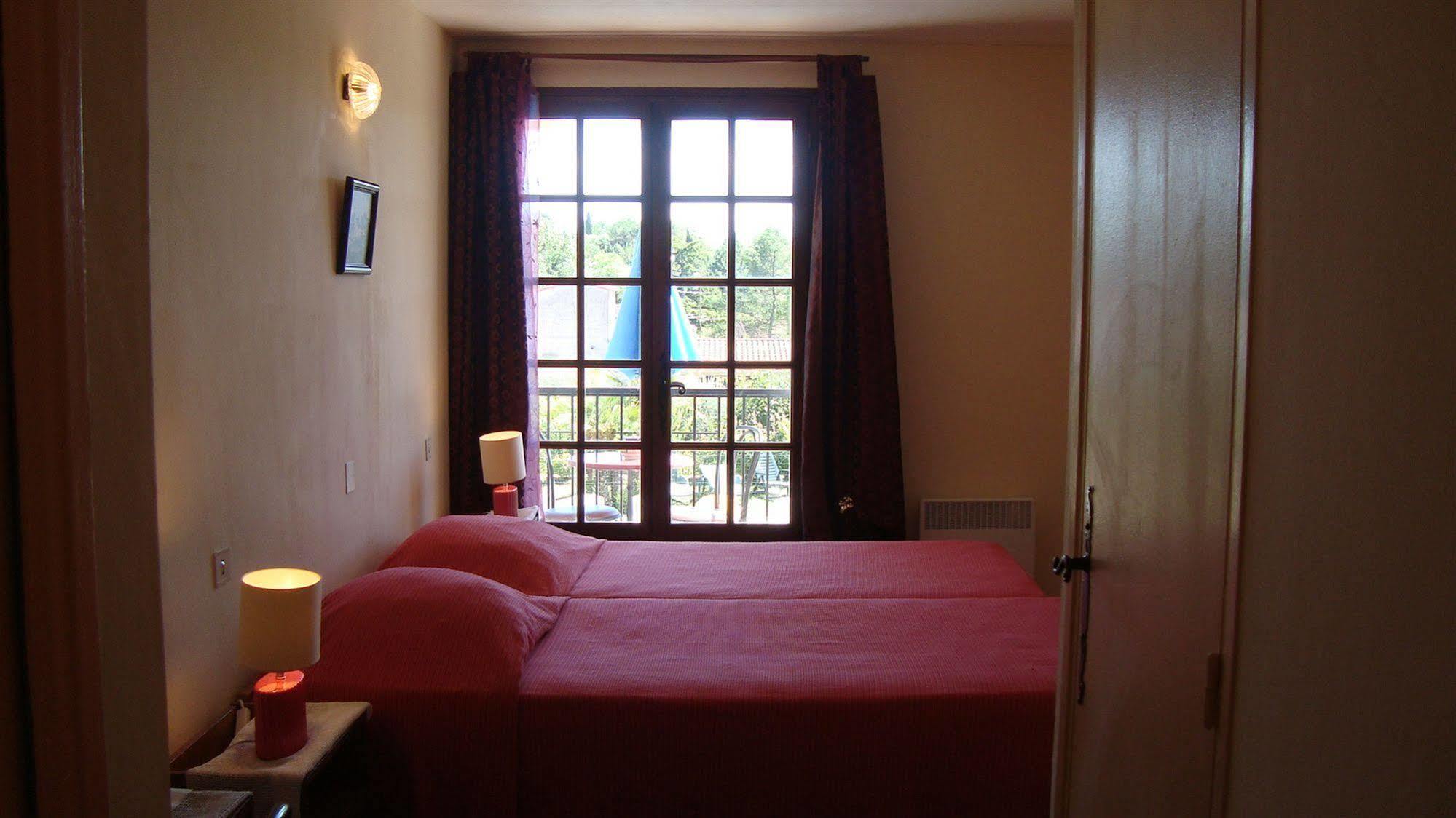 Hotel de la Poste Peymeinade Buitenkant foto